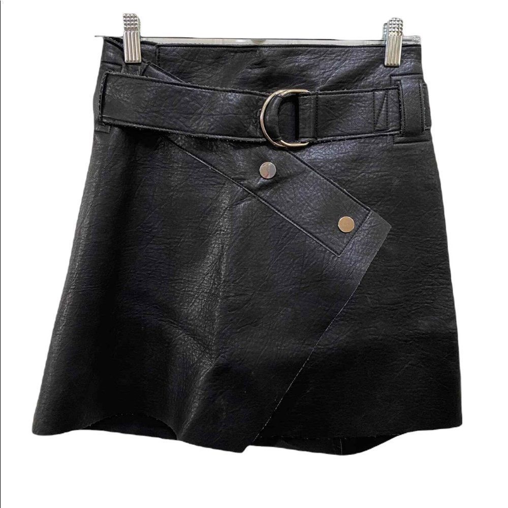 Zara Leather Belted Skirt size M